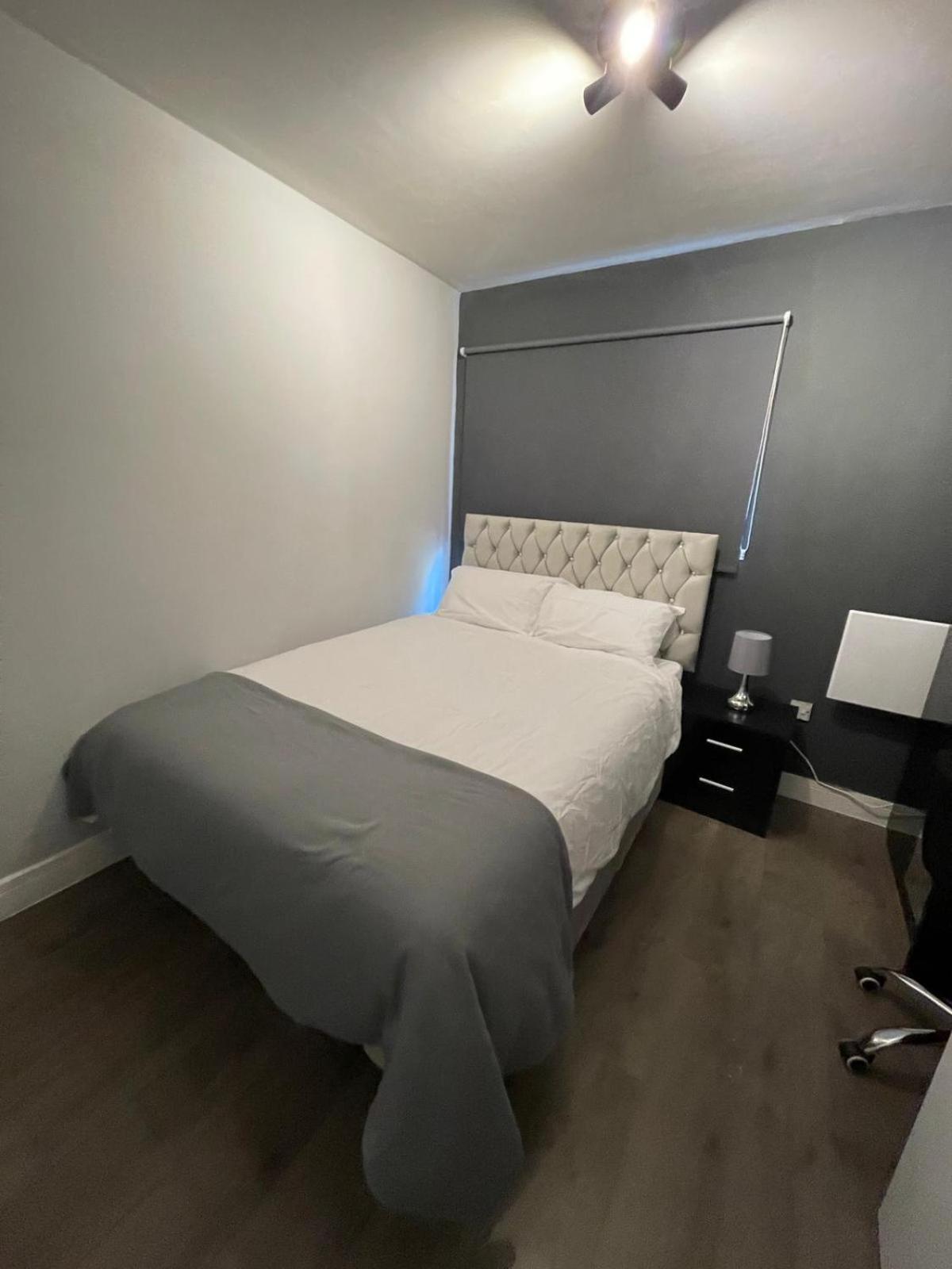 לונדון Letzi Premium Cozy Retreat Private En-Suite Rooms, Wembley מראה חיצוני תמונה